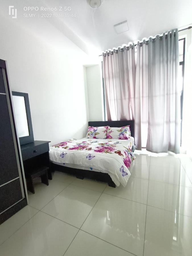 Bonda Lilik Homestay Klang Extérieur photo